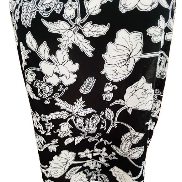 FAVLUX black & white floral camisole, split tie back size L - Picture 6 of 7